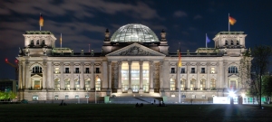 Berlin_-_Reichstag_building_at_night_-_2013